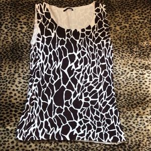 Used top by syrus size M